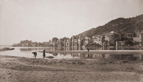 Early photography: Haridwar from opposite bank of the Ganges – Samuel Bourne