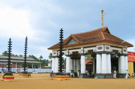 7 Magical Temples In Kochi For A Blissful Holiday Experience 7 Magical Temples In Kochi For A Blissful Holiday Experience