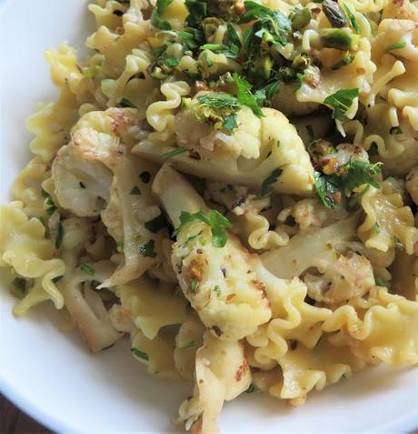 Pasta with Seared Cauliflower & Garlic