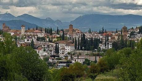 Best Experiences & Festivals To Attend Best Experiences & Festivals To Attend