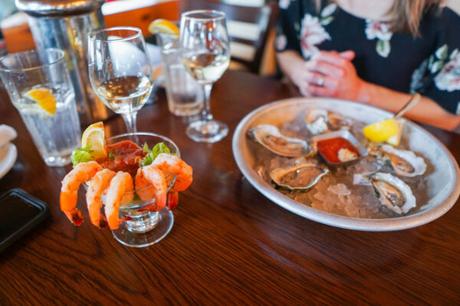 The Old Oyster Factory Review – A Hilton Head Seafood Staple