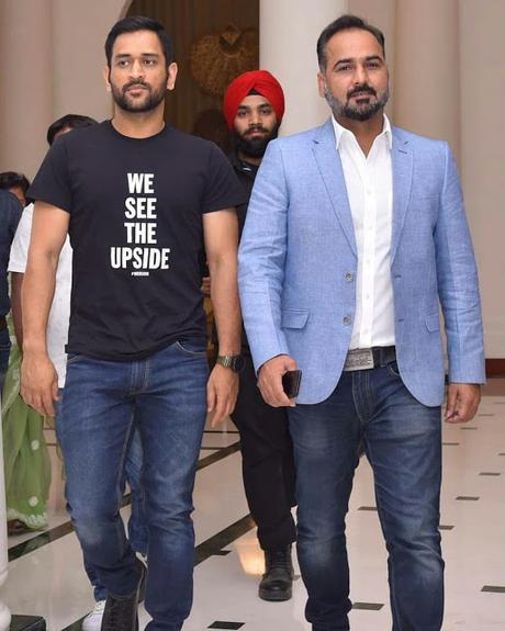 Jeans zu .. .. .. Levi Strauss !!  ~ reveettu !!