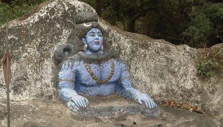 Visit The Madan Mahal Fort To Know What Royalty Feels Like