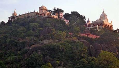 Visit The Madan Mahal Fort To Know What Royalty Feels Like