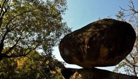 Visit The Madan Mahal Fort To Know What Royalty Feels Like