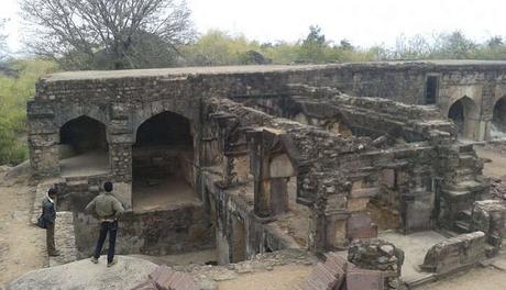 Visit The Madan Mahal Fort To Know What Royalty Feels Like