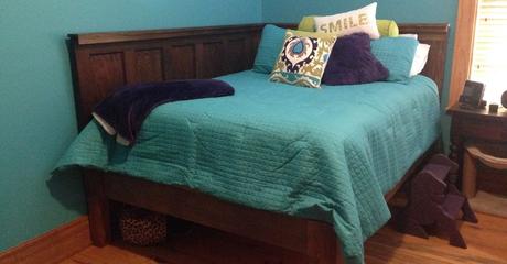 Corner Queen Size Bed - Using 2 Old 5 Panel Doors ...