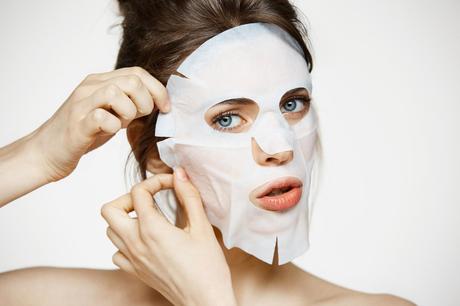 6 Beauty Benefits of Using Cosmetic Face Masks