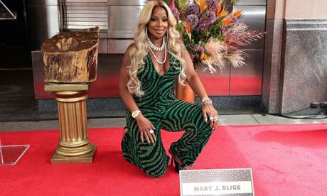 Mary J. Blige Apollo Walk of Fame Induction
