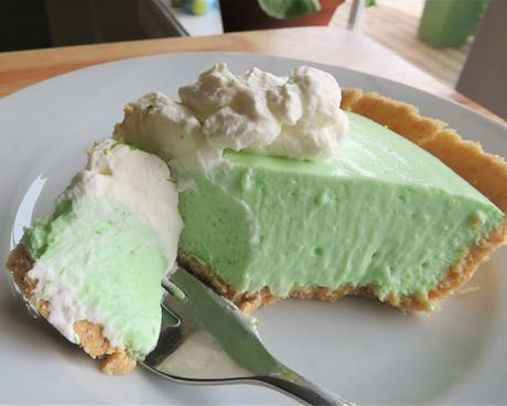 Fluffy Key Lime Pie