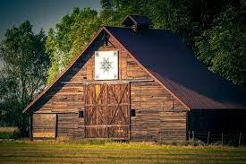 Just throw a picture in everypixel with a search by picture option. Old Barn Pictures Download Free Images On Unsplash