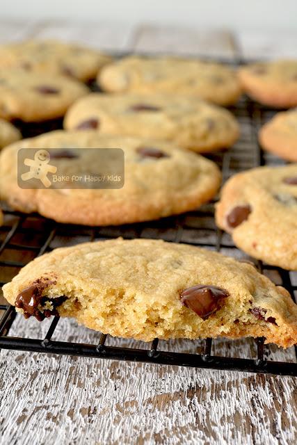 Looking for the BEST Copycat Chips Ahoy Chocolate Chip Cookies recipe - Yes! I found it!!! HIGHLY RECOMMENDED!!!