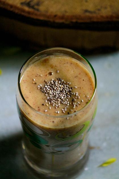 fig banana smoothie | dried fig smoothie