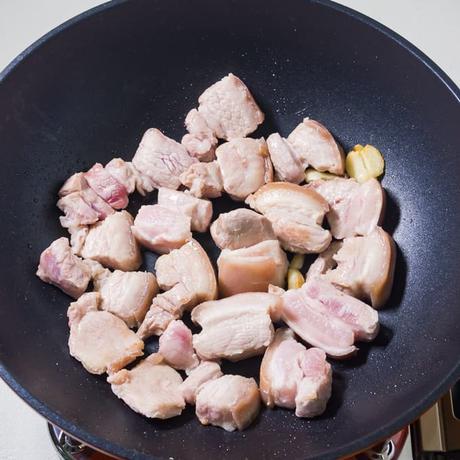Pork belly in a wok
