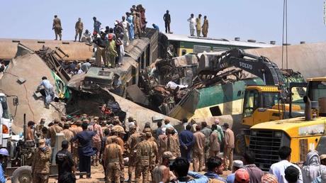 gory train accident in Pakistan  at Daharki in Sindh Province !