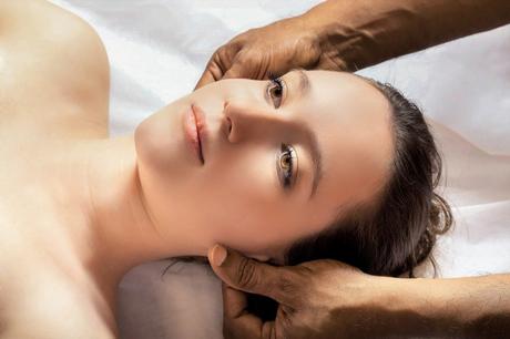 Head massage therapy