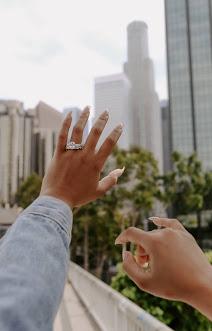 A Man’s Guide to Celebrate Relationship Milestones with a Jewelry Gift