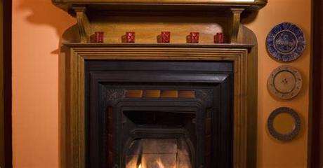 You turn the handle to a vertical position to open the flue damper and back to a horizontal position to close it. How to Close a Fireplace Flue | eHow UK