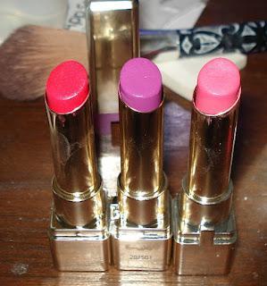 L'Oreal Colour Caresse Lipsticks~Review and Swatches