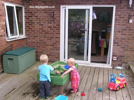 sand and water table