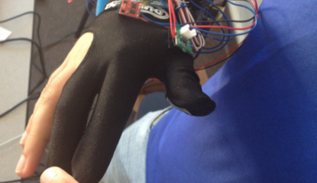 Electronic Glove helps doctors diagnose