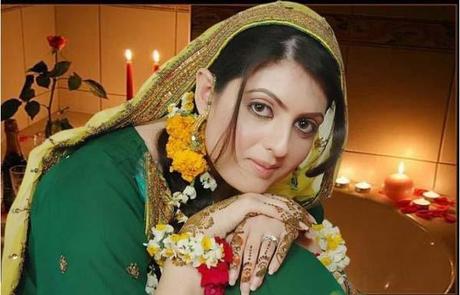 Bridal Mehndi Dresses 2012 for Pakistani Brides a Courteous Collection for Hymeneals