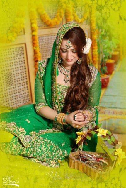 Bridal Mehndi Dresses 2012 for Pakistani Brides a Courteous Collection for Hymeneals