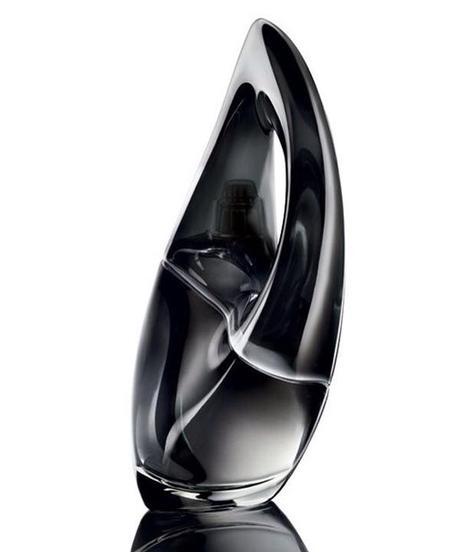 Zaha Hadid Designs The Bottle For Donna Karan Woman Zaha Hadid Designs The Bottle For Donna Karan Woman