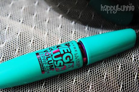 Maybelline Volum' Express MegaPlush Review