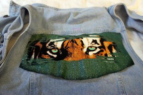 DIY: Feline Patch on a Sleeveless Denim Blazer
