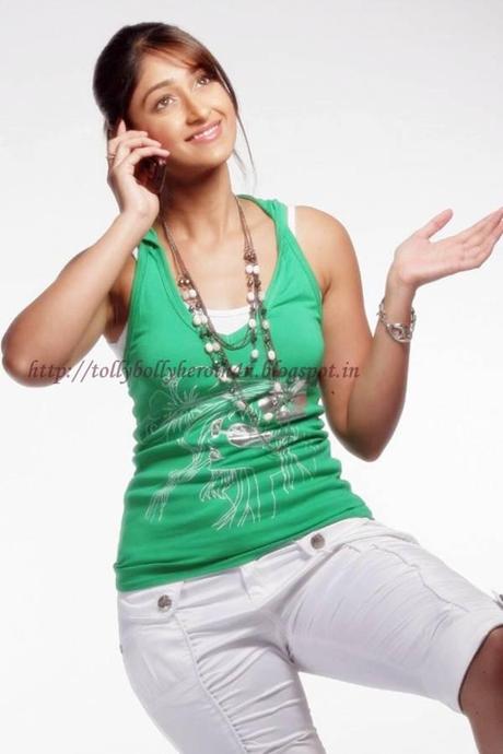 Ileana - Hot n Cute with Mob