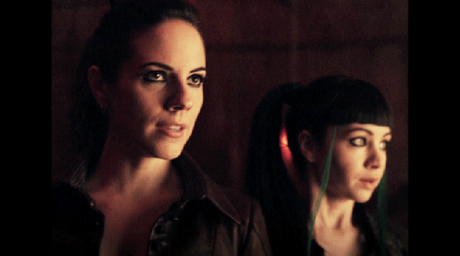 Review #3669: Lost Girl 2.20: “Lachlan’s Gambit”