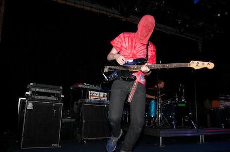 adebisi shank mhow 1 FANG ISLAND PLAYED MUSIC HALL OF WILLIAMSBURG [PHOTOS]