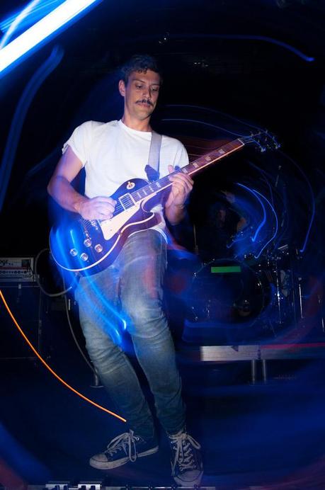 fang mhow 13 FANG ISLAND PLAYED MUSIC HALL OF WILLIAMSBURG [PHOTOS]