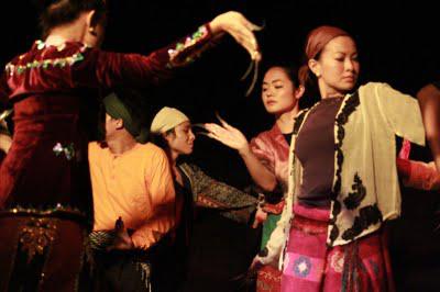 Sintang Dalisay, a North-South intercultural production, from Tanghalang Ateneo this July