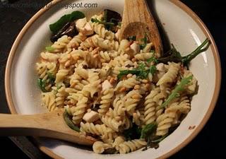 Chicken, Rocket and Pine Nut Pasta