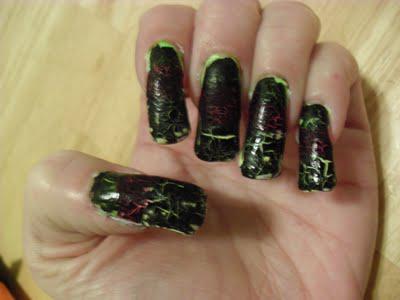 Sassy Nails Crackle Glaze Black