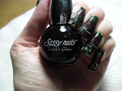 Sassy Nails Crackle Glaze Black