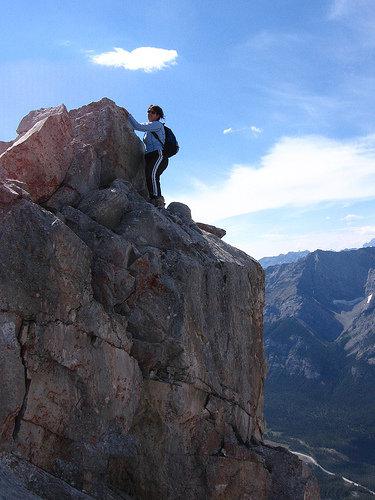 hiking in kananaskis