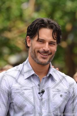 Joe Manganiello visits Extra at The Grove