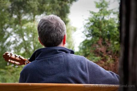 Photo - musician in Doctor Neil's Garden, Duddingston, Edinburgh