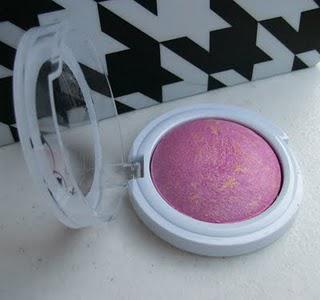 Hard Candy Baked Blush: Just Because It Sparkles Doesn't Mean It Shines