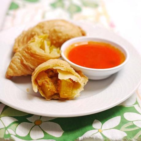 Spiral Curry Puffs