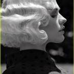anna-paquin-blonde-wig-v-magazine-03