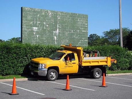 a mellow yellow truck