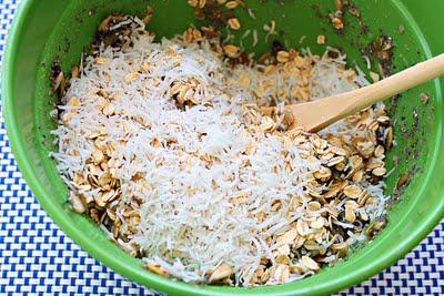 Dried fruits and seeds bars