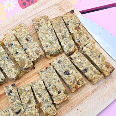 Dried fruits and seeds bars