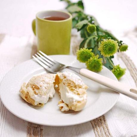 Durian Cream Puffs