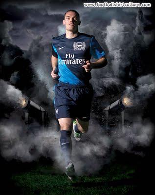 2011-12 Arsenal Away Kit Released