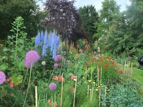 English Country Garden – June 2011